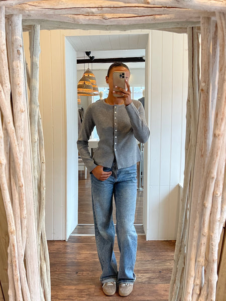 JDY Long Sleeve Ribbed Button Front Top in Grey