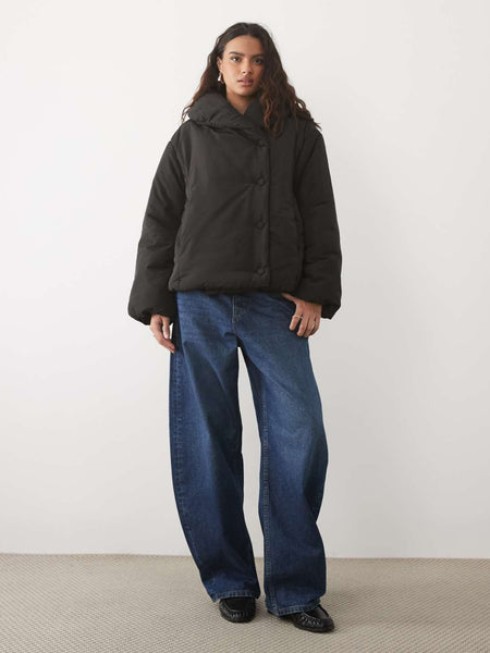 Pieces Padded Coat With Exaggerated Collar In Black