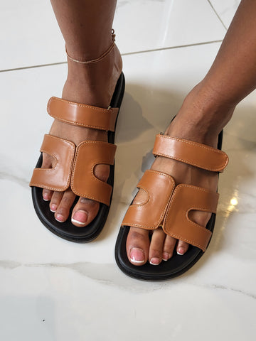 Caged Cut Out Sliders In Tan