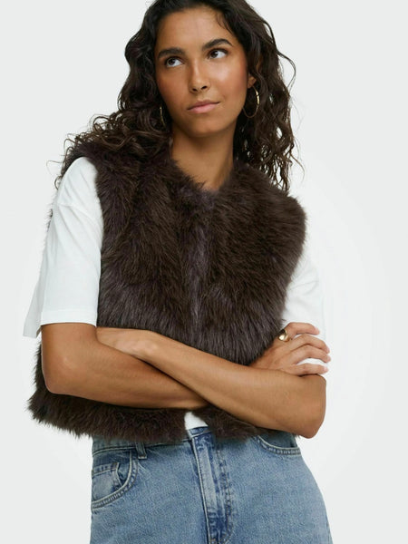 JDY Faux Fur Gilet In Rich Chocolate Brown