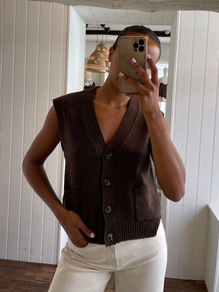 JDY Knitted V Neck Vest in Chocolate Brown