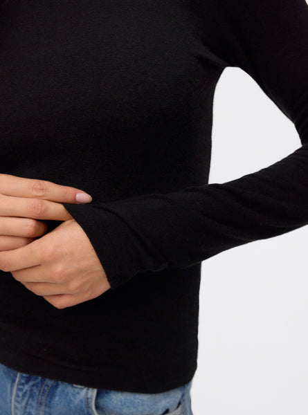 VM Round Neck Basic Long Sleeve Top In Black