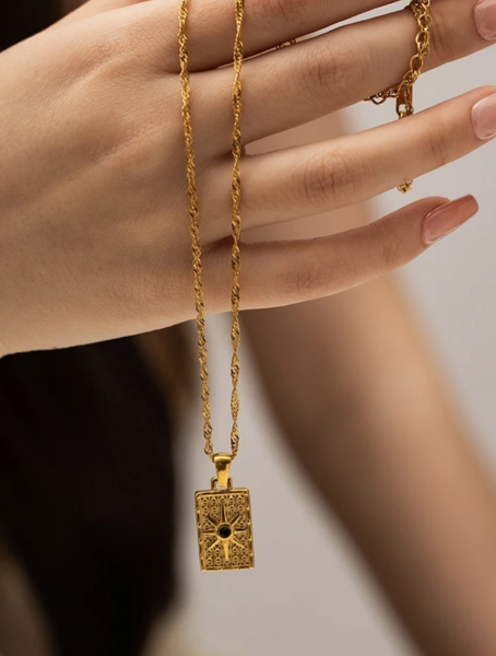 18k Gold Plated Stainless Steel Double-sided Star Pendant Necklace