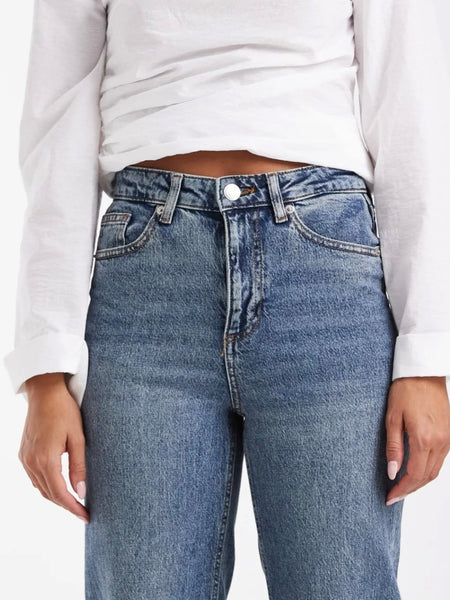 VM Tessa High Waist Wide Leg Jeans In Mid Blue