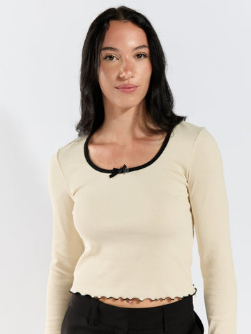 Only Scalloped Edge Long Sleeve Bow Top In Birch