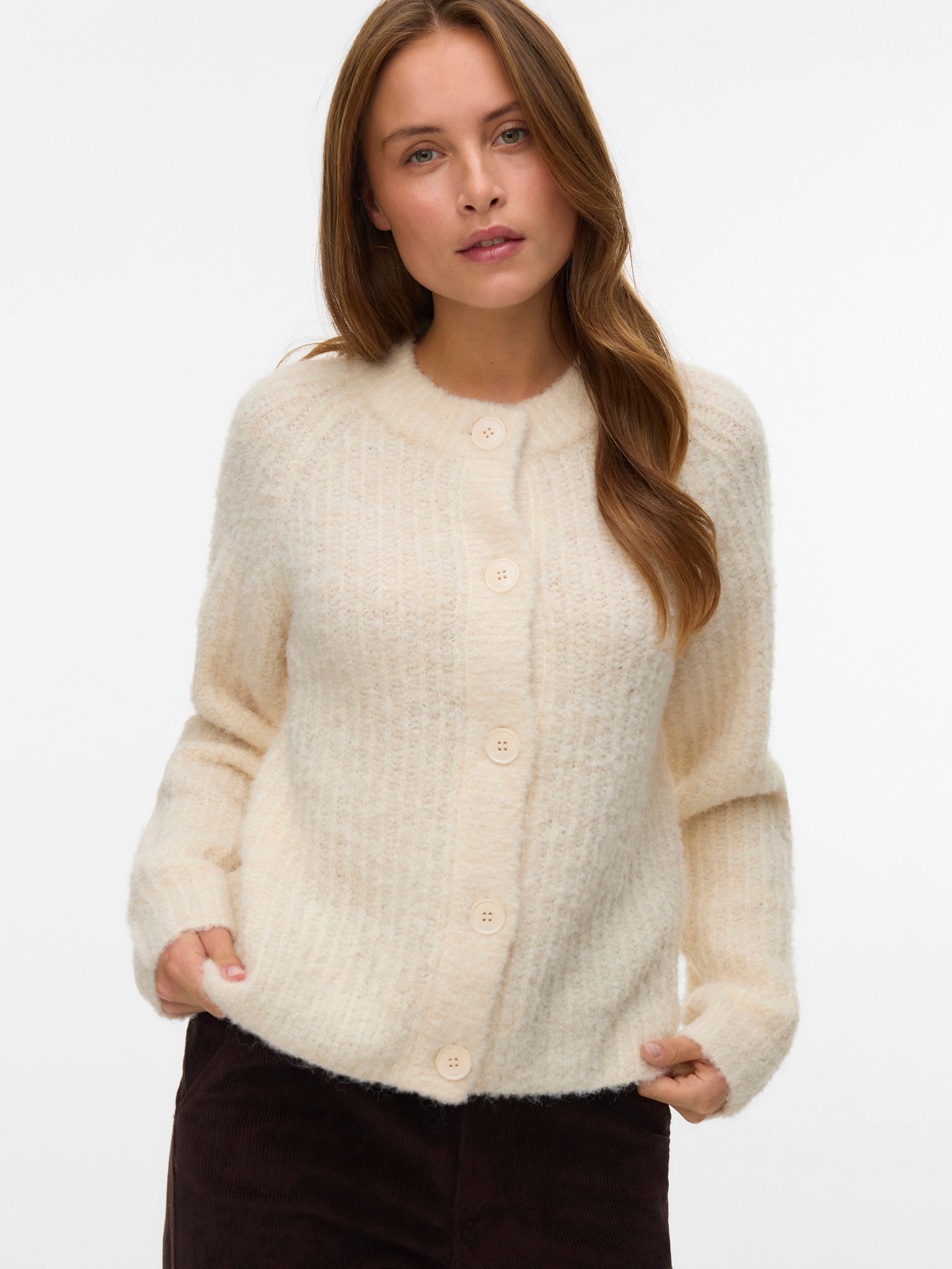 VM Button Front Chunky Knit Cardigan In Cream