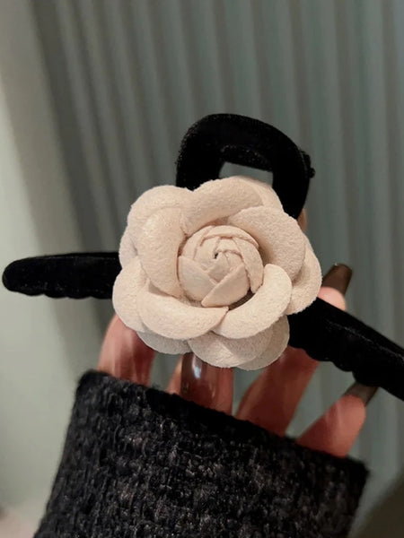 Black & Beige Camellia Hair Claw Clip