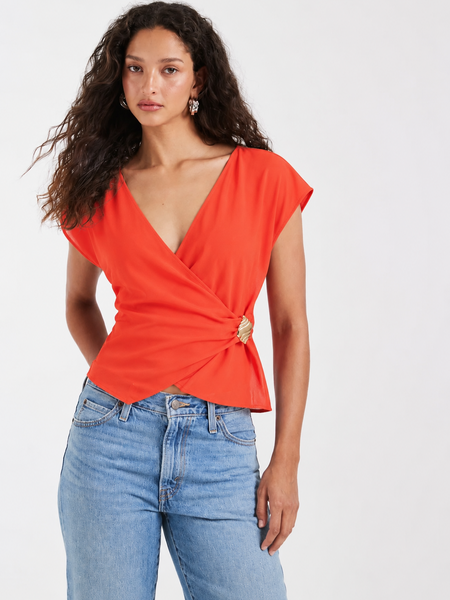 VM Wrap Front Shell Detail Short Sleeve Top In Poppy Red