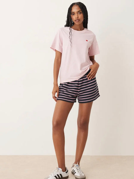 JDY Short Sleeve Heart Tshirt In Pink