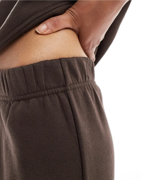 Pieces High Waist Straight Leg Sweatpants In Chocolate Brown
