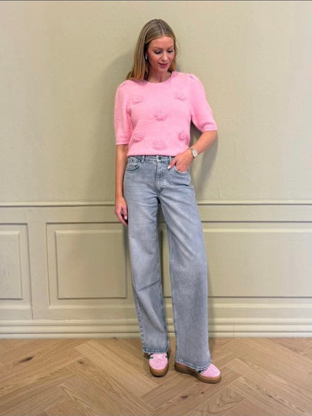 Only 3D Floral Short Sleeve Knit Jumper In Pink