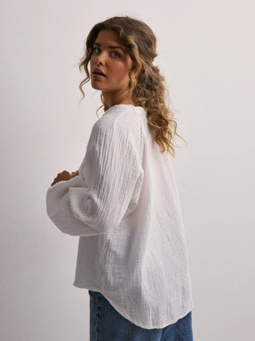 Only V-neck Balloon Sleeve Cheesecloth Blouse