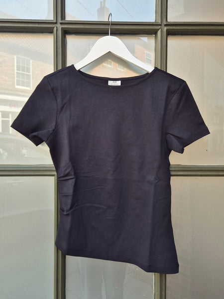 JDY Asymmetric Short Sleeve Tshirt In Black