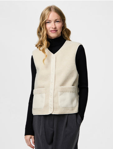 Pieces Boxy Teddy Gilet In Cream
