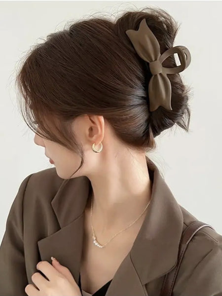 Bow Hair Claw Clip Available In 2 Colourways