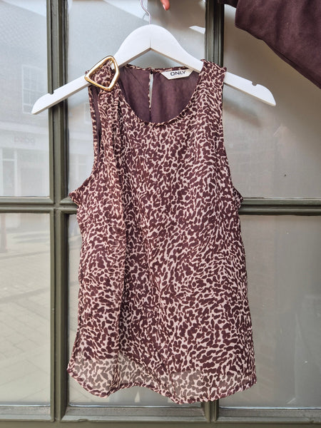 Only Chocolate Leopard Print Sleeveless Buckle Top