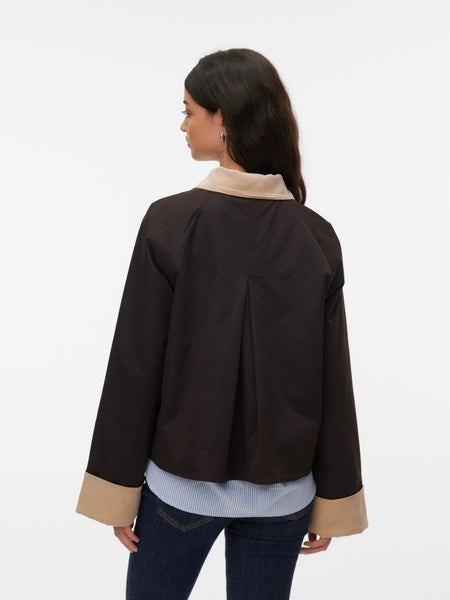 VM Contrast Collar Zip Front Short Jacket In Chocolate Brown