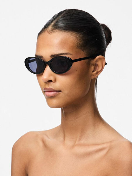 Pieces Oval Sunglasses In Black