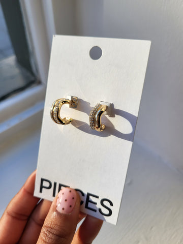 Pieces Gold Swirly Hoop Earrings