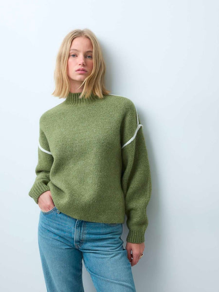 VM Soft Knit Jumper With Contrast Piping In Moss Green