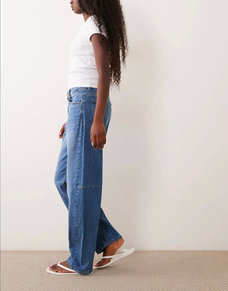 Vila Barrel Leg Jeans In Medium Blue