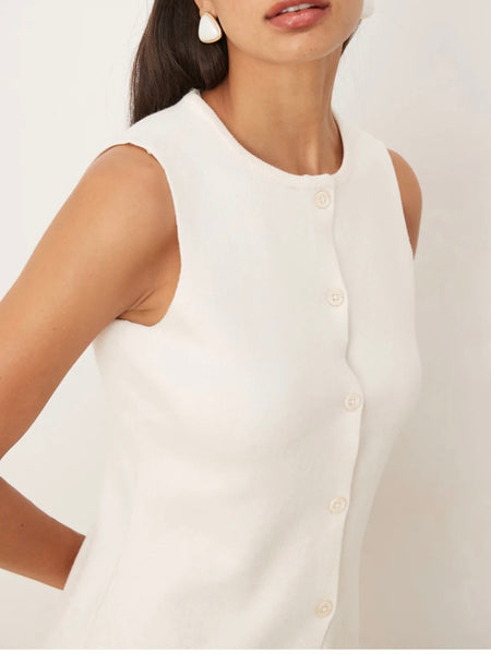 JDY Sleeveless Knit Waistcoat in Cream