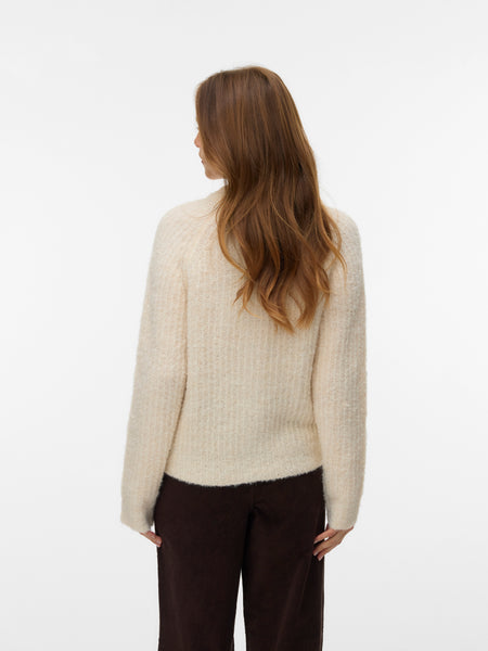 VM Button Front Chunky Knit Cardigan In Cream