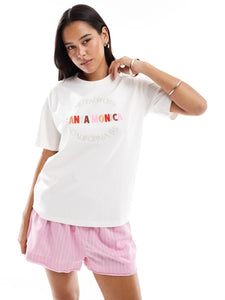 VM Embroidered Santa Monica Tshirt