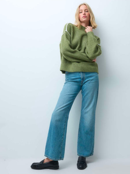 VM Soft Knit Jumper With Contrast Piping In Moss Green