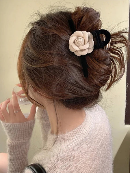 Black & Beige Camellia Hair Claw Clip