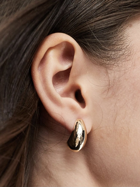 Pieces Droplet Stud Earrings In Gold
