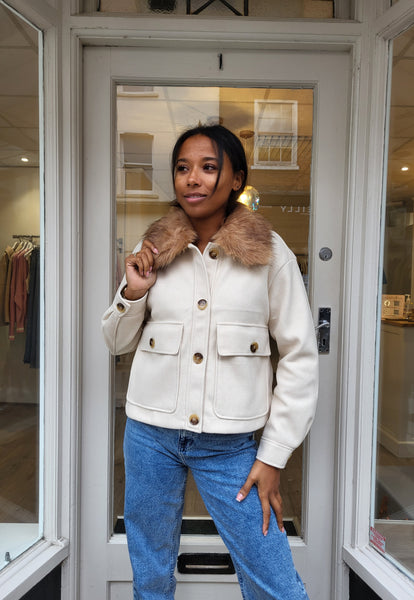 Only Emma Short Fur Collar Jacket